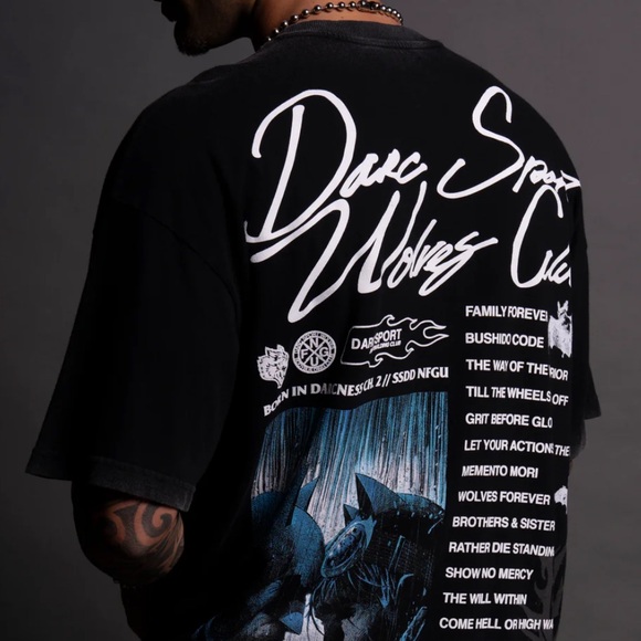 NEVER FORGET "PREMIUM" OVERSIZED TEE IN BLACK - Picture 3 of 7
